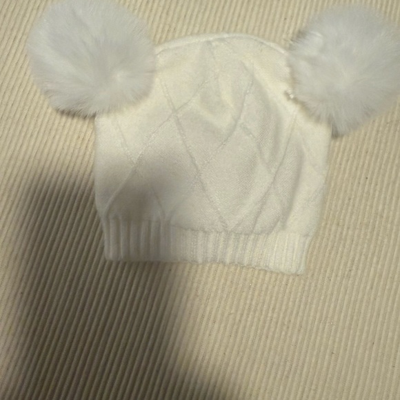 Bundle of Newborn Girl Clothes - Picture 8 of 9